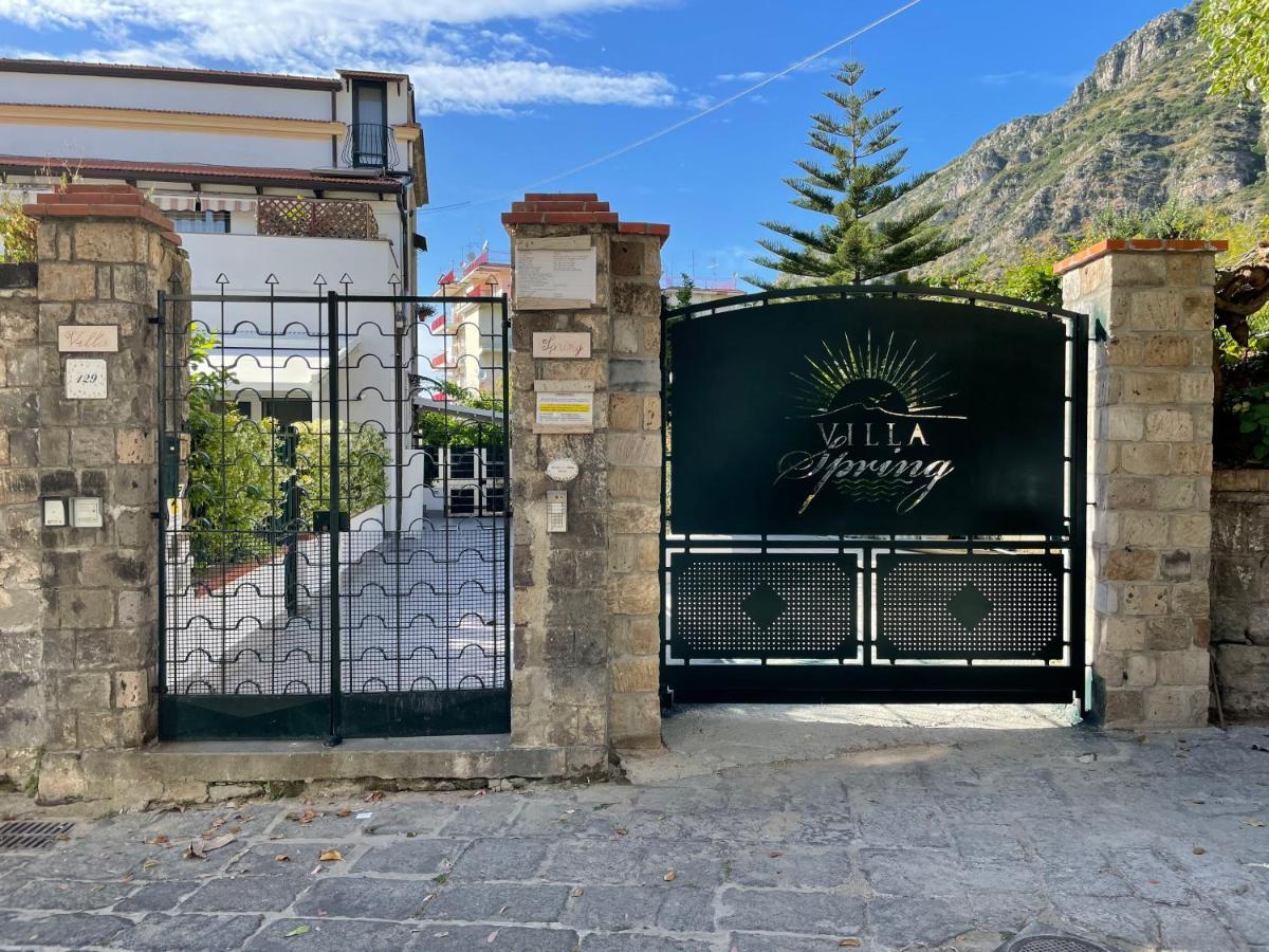 Villa Spring Apartments Мета Екстериор снимка