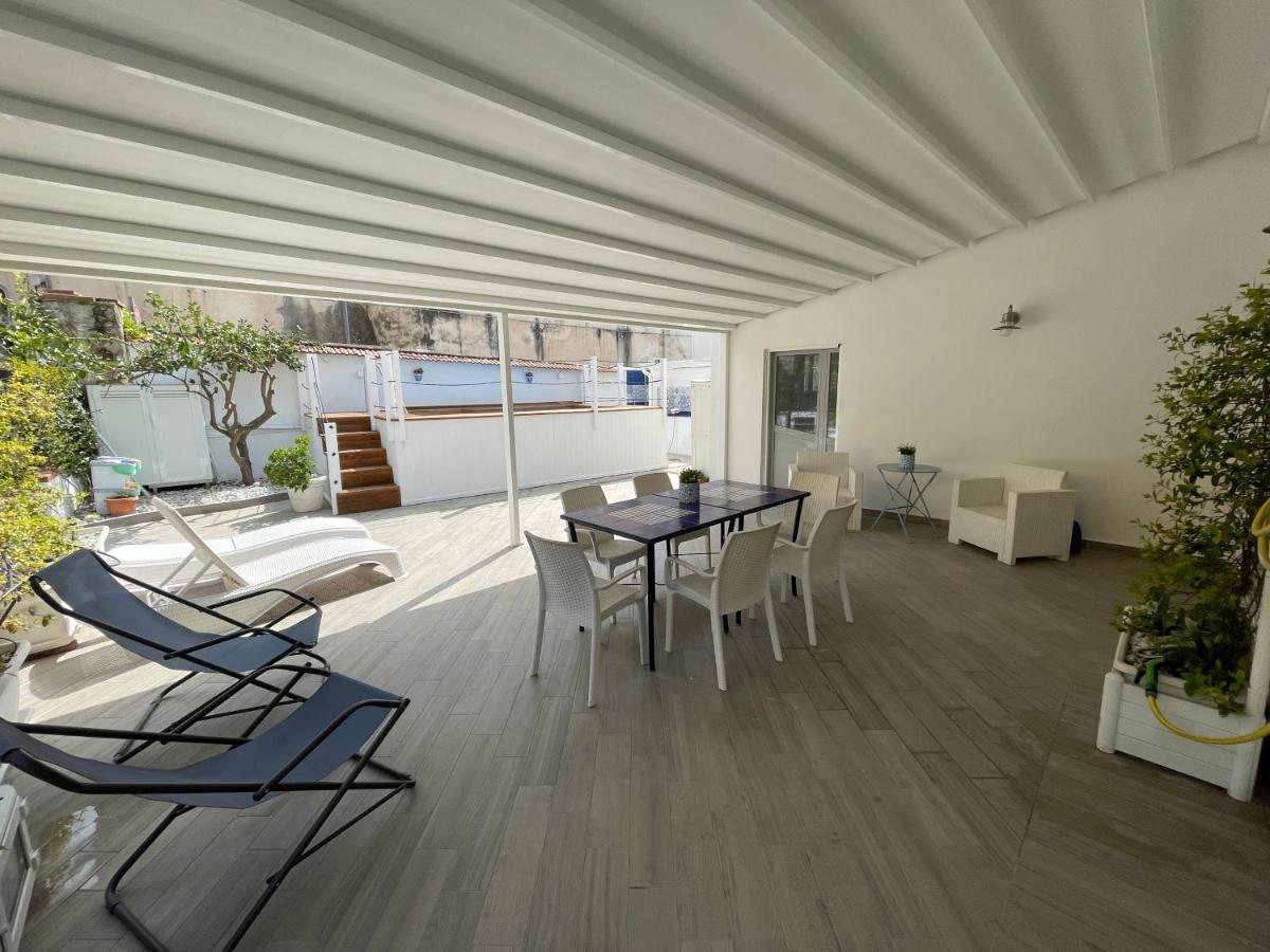 Villa Spring Apartments Мета Екстериор снимка