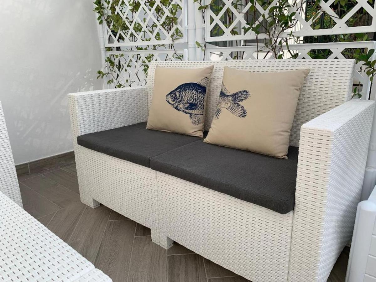 Villa Spring Apartments Мета Екстериор снимка